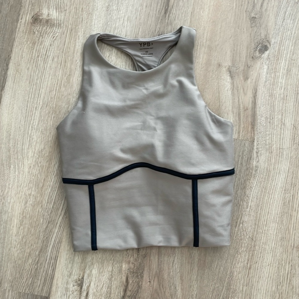 Abercrombie YPB active crop top